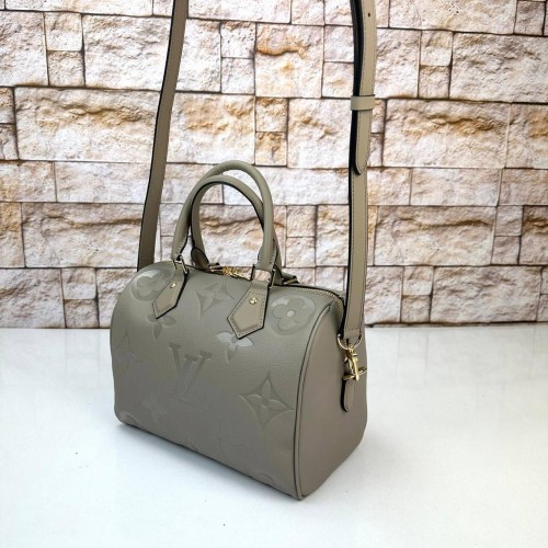 LOUİS VUİTTON BANDOULİERE OVERSİZE 25 CM VİZON