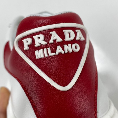PRADA CONSTRAST HEEL LOW TOP SNEAKERS KIRMIZI