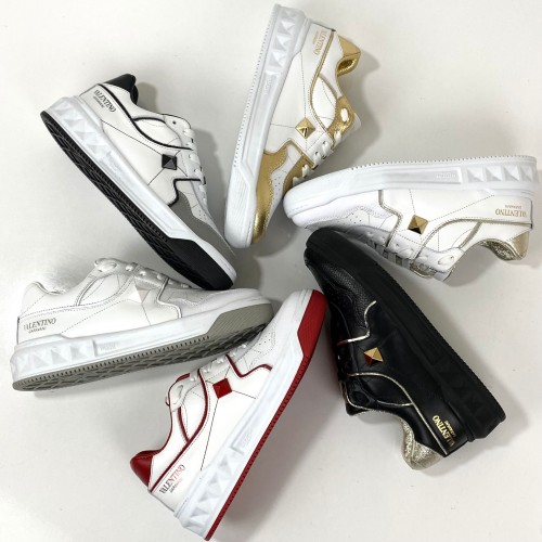 VALENTİNO GARAVANİ ONE STUD KIRMIZI